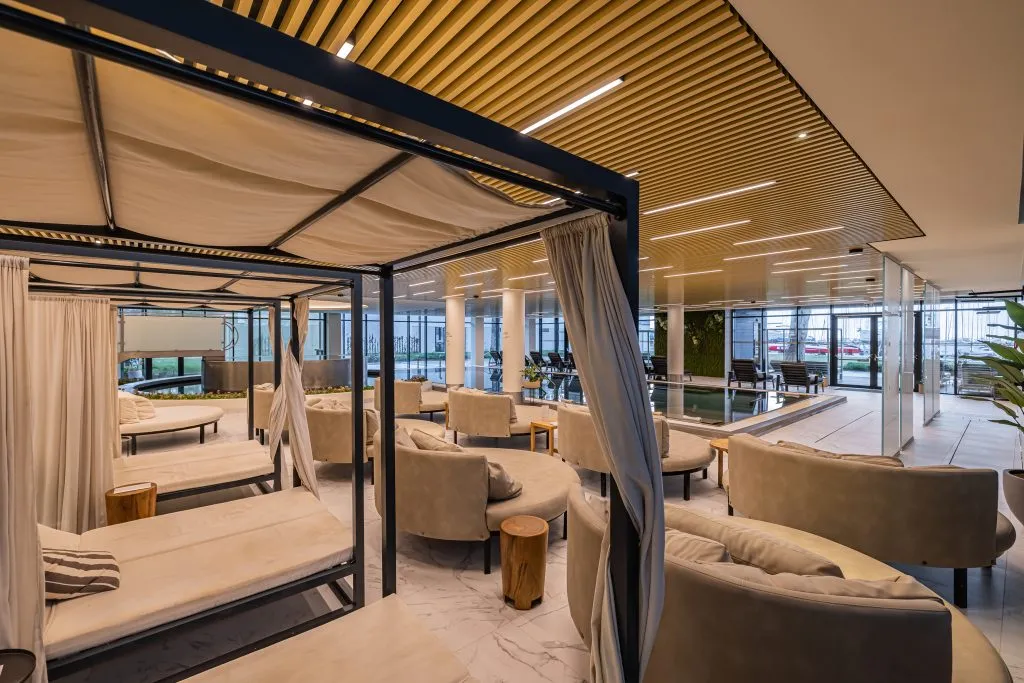 Lua Resort spa lounge